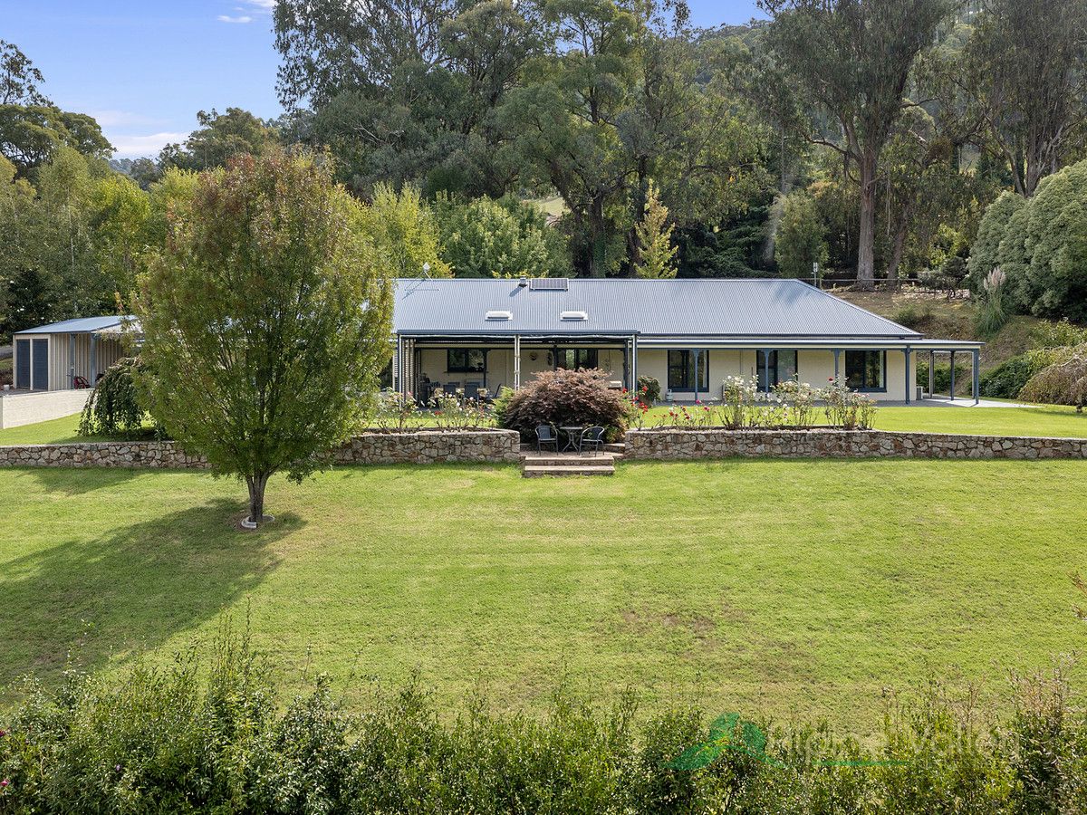 169 Simmonds Creek Road, Tawonga South VIC 3698, Image 0