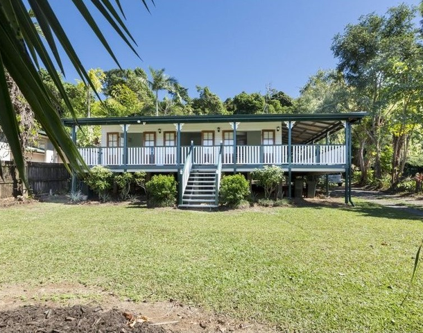 17 Enid Street, Flying Fish Point QLD 4860