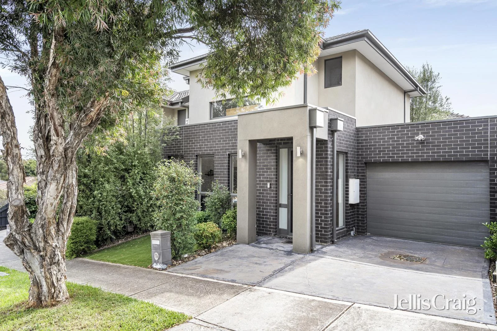 Primary image of 111 Valley Crescent, Glenroy VIC 3046