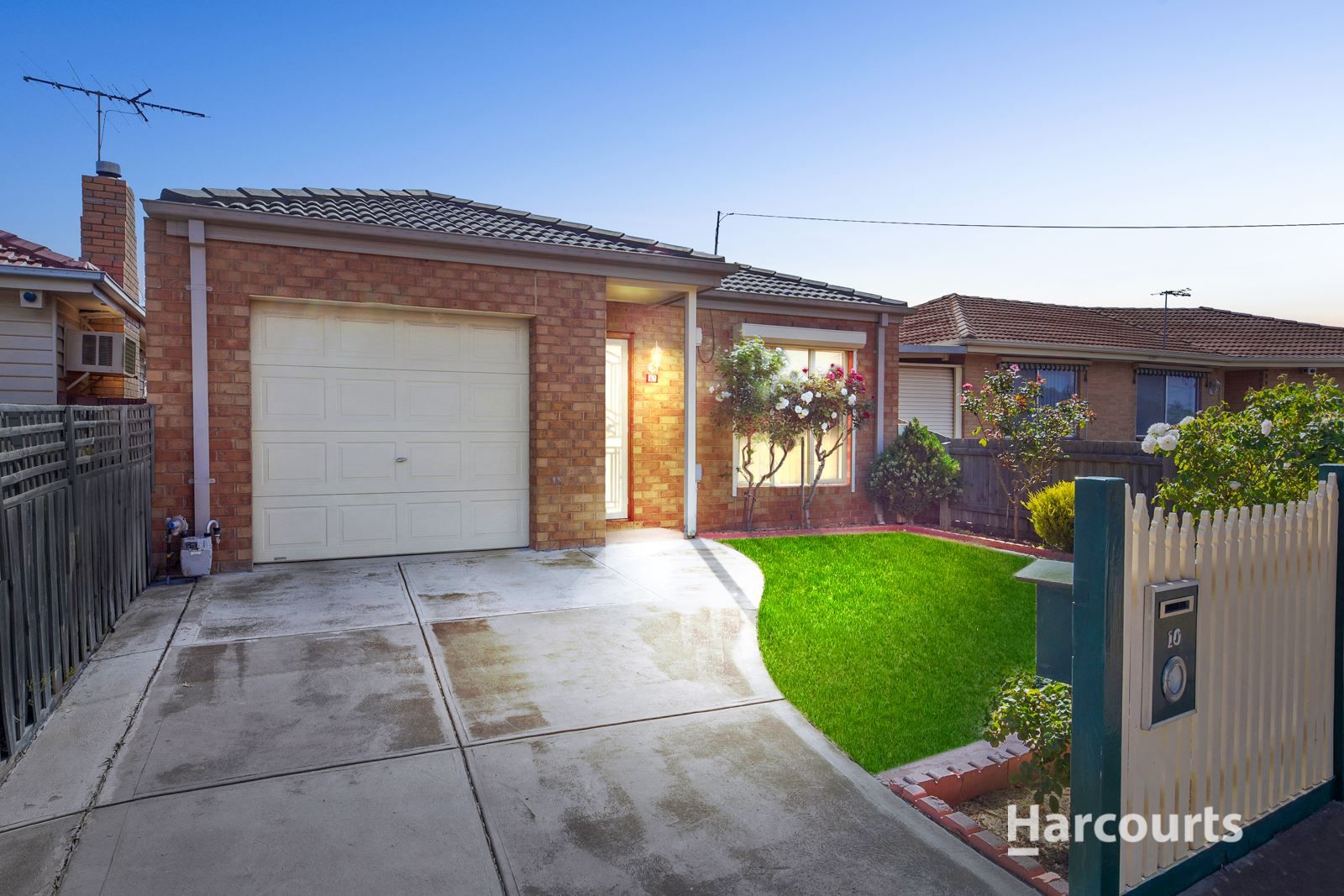 10 Runcorn Crescent, Deer Park VIC 3023, Image 1