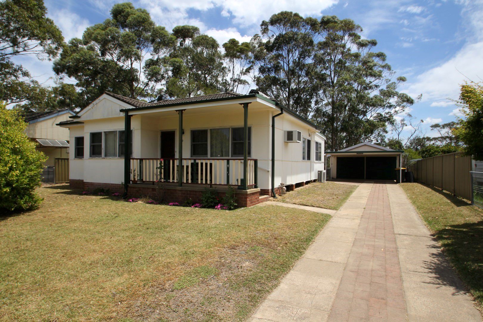 39 Russell Avenue, Valley Heights Property History & Address Research