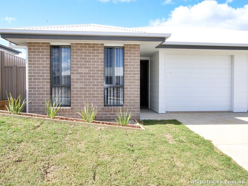 2 bedrooms Apartment / Unit / Flat in 2/2 Valencia Drive GOBBAGOMBALIN NSW, 2650