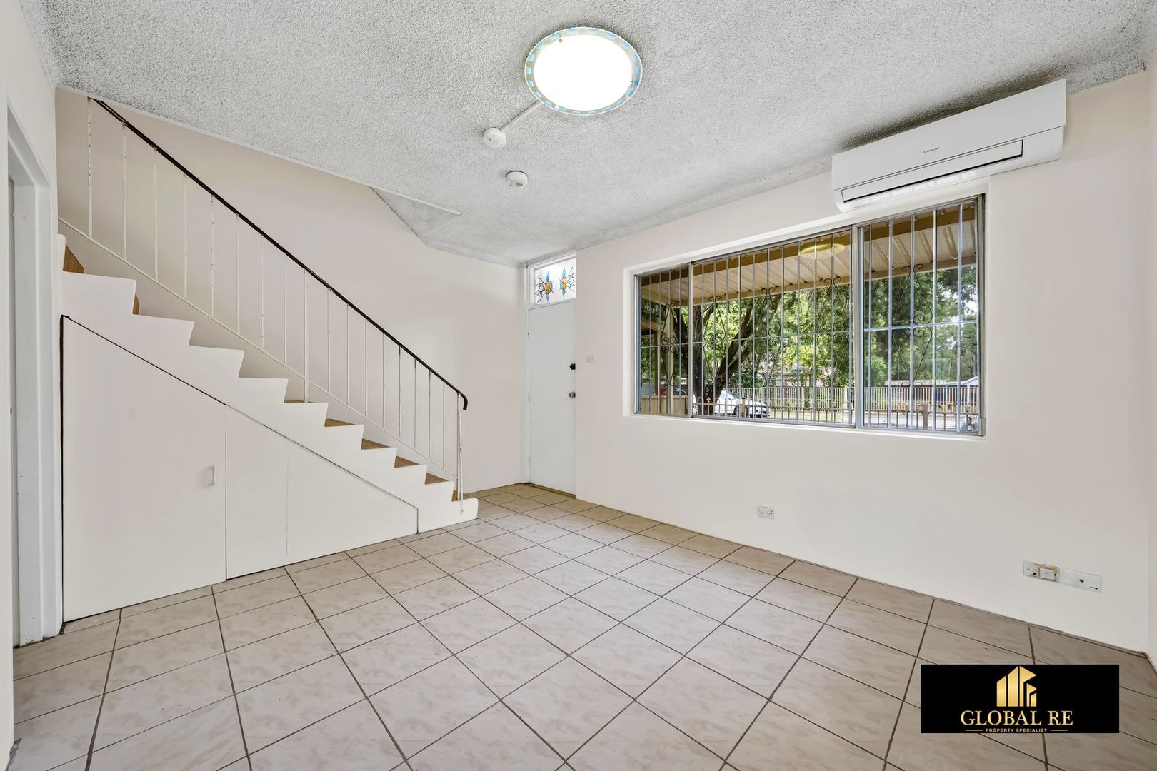 4/2-6 Waterside Crescent, Carramar NSW 2163, Image 2