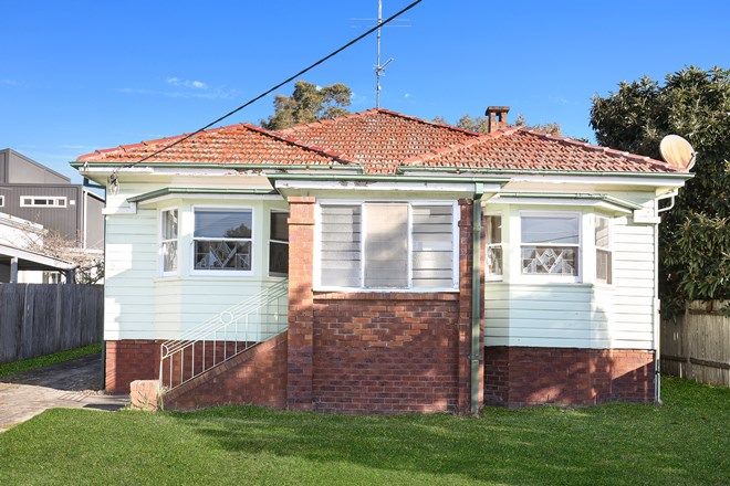 Picture of 5 Greenacre Road, WOLLONGONG NSW 2500
