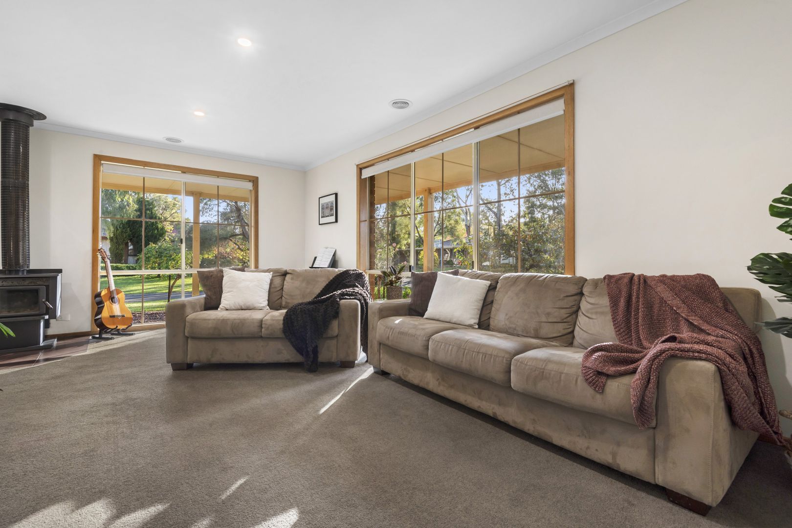 1 Shrubby Walk, Croydon South VIC 3136, Image 1