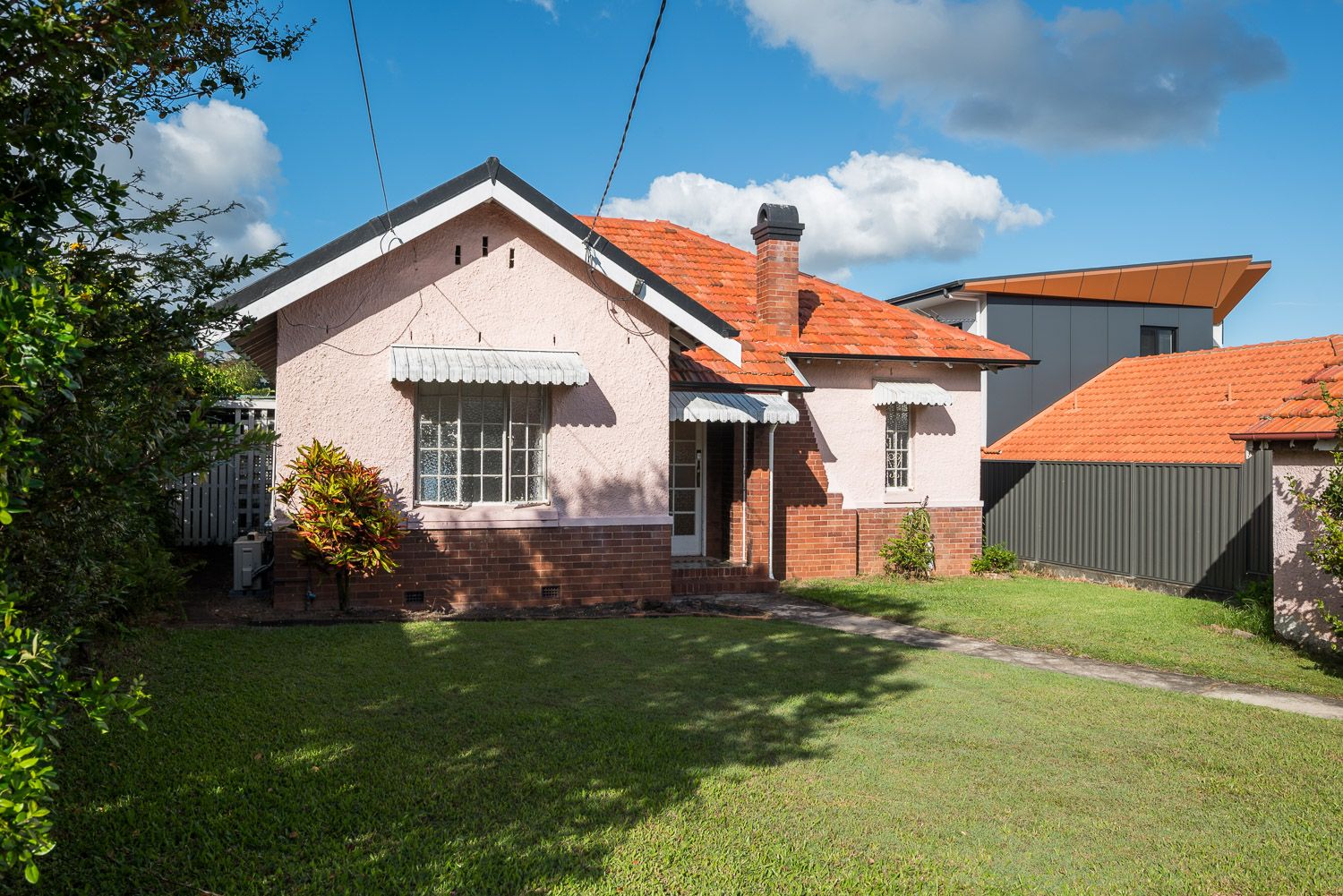 3 bedrooms House in 19 Gray Street NEWMARKET QLD, 4051