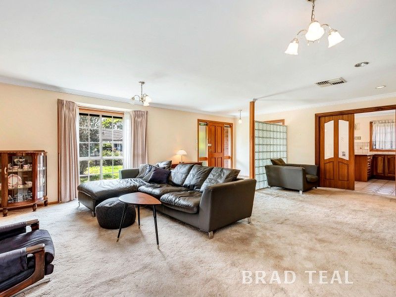 1/37 Roland Avenue, Strathmore VIC 3041, Image 2