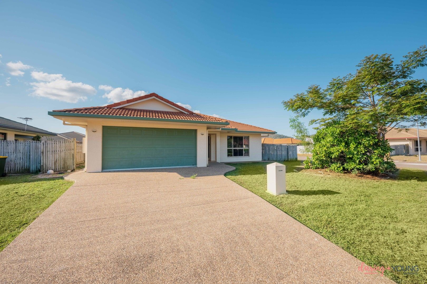 4 bedrooms House in 2 Chichester Avenue KIRWAN QLD, 4817