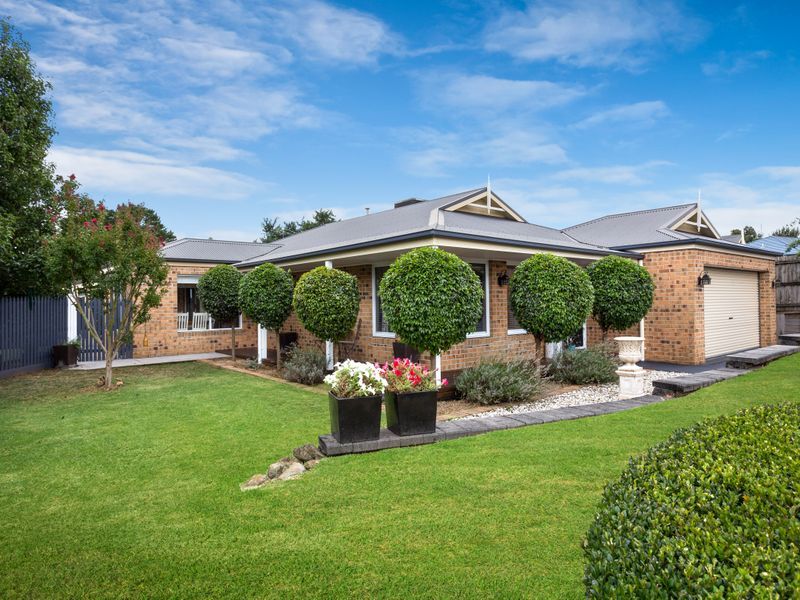 1 Picadilly Court, Drouin VIC 3818, Image 0