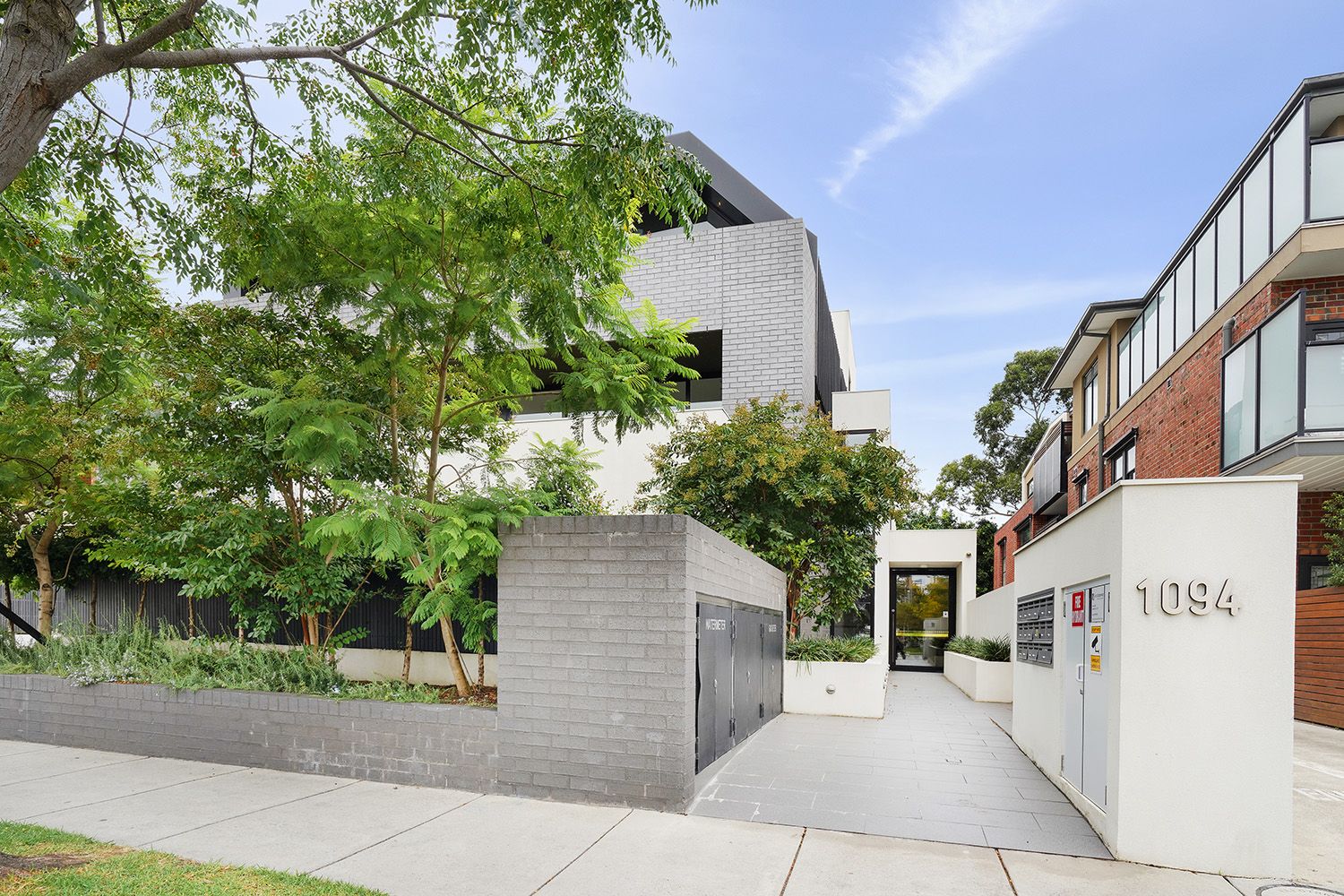 2 bedrooms Apartment / Unit / Flat in 204/1094 Glenhuntly Road GLEN HUNTLY VIC, 3163