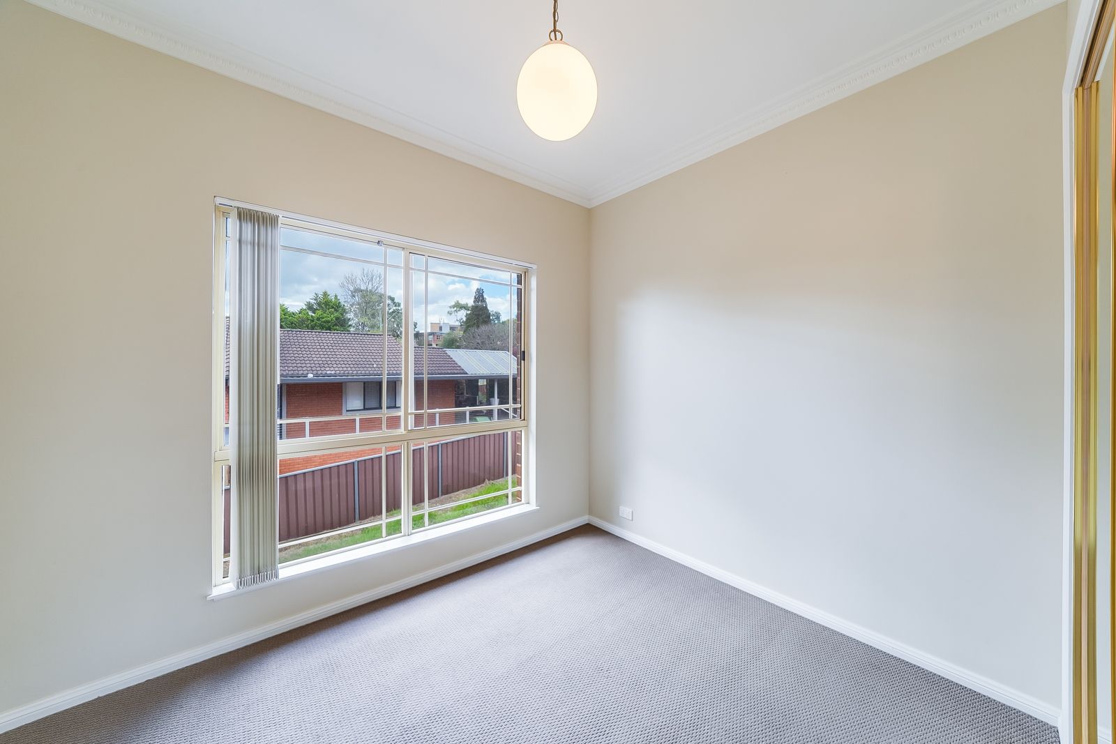 2 bedrooms Apartment / Unit / Flat in 12/1 Old Hume Highway CAMDEN NSW, 2570