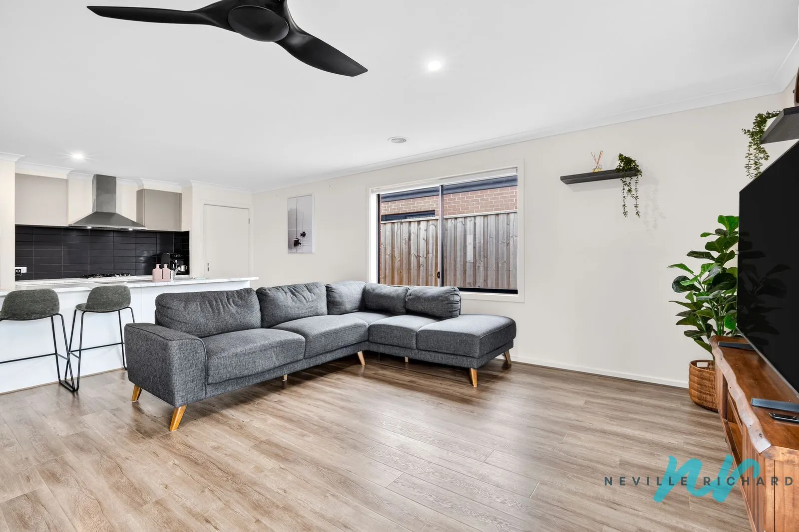 Low Maintenance Living with Room for the Caravan - View 6