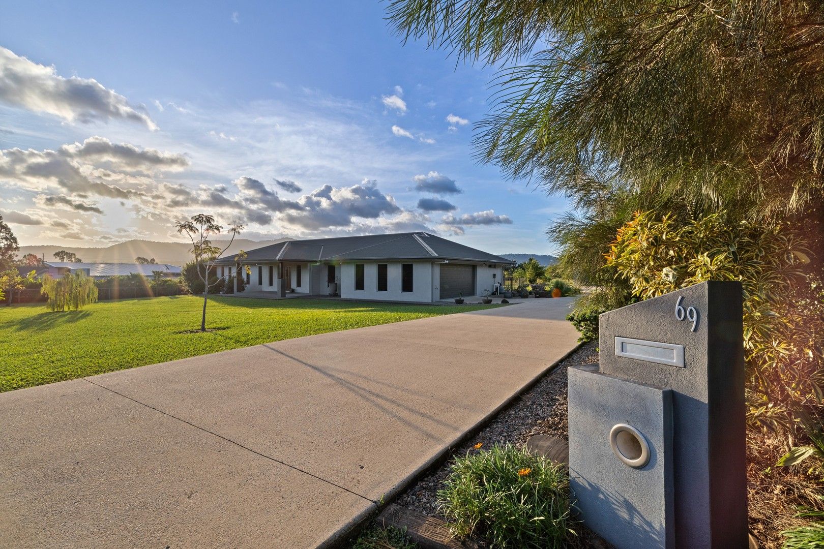 69 Honeyeater Crescent, Cannon Valley QLD 4800, Image 1