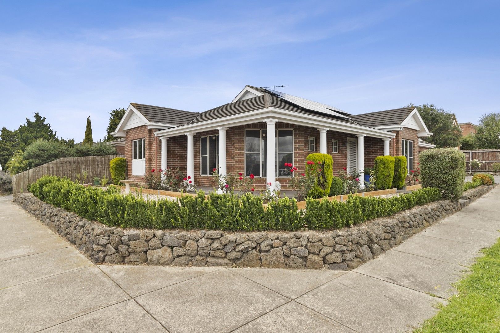 3 bedrooms House in 1 Bayview Court HIGHTON VIC, 3216