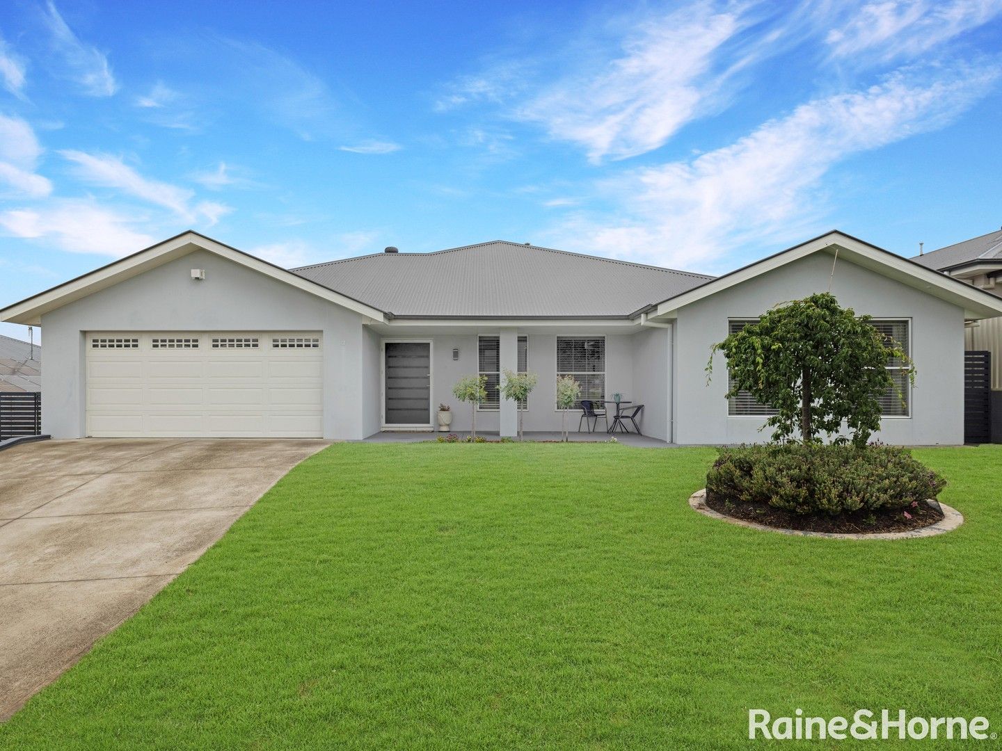 4 bedrooms House in 3 Gibsone Drive KELSO NSW, 2795
