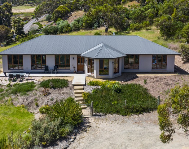 30 Henderson Road, Victor Harbor SA 5211