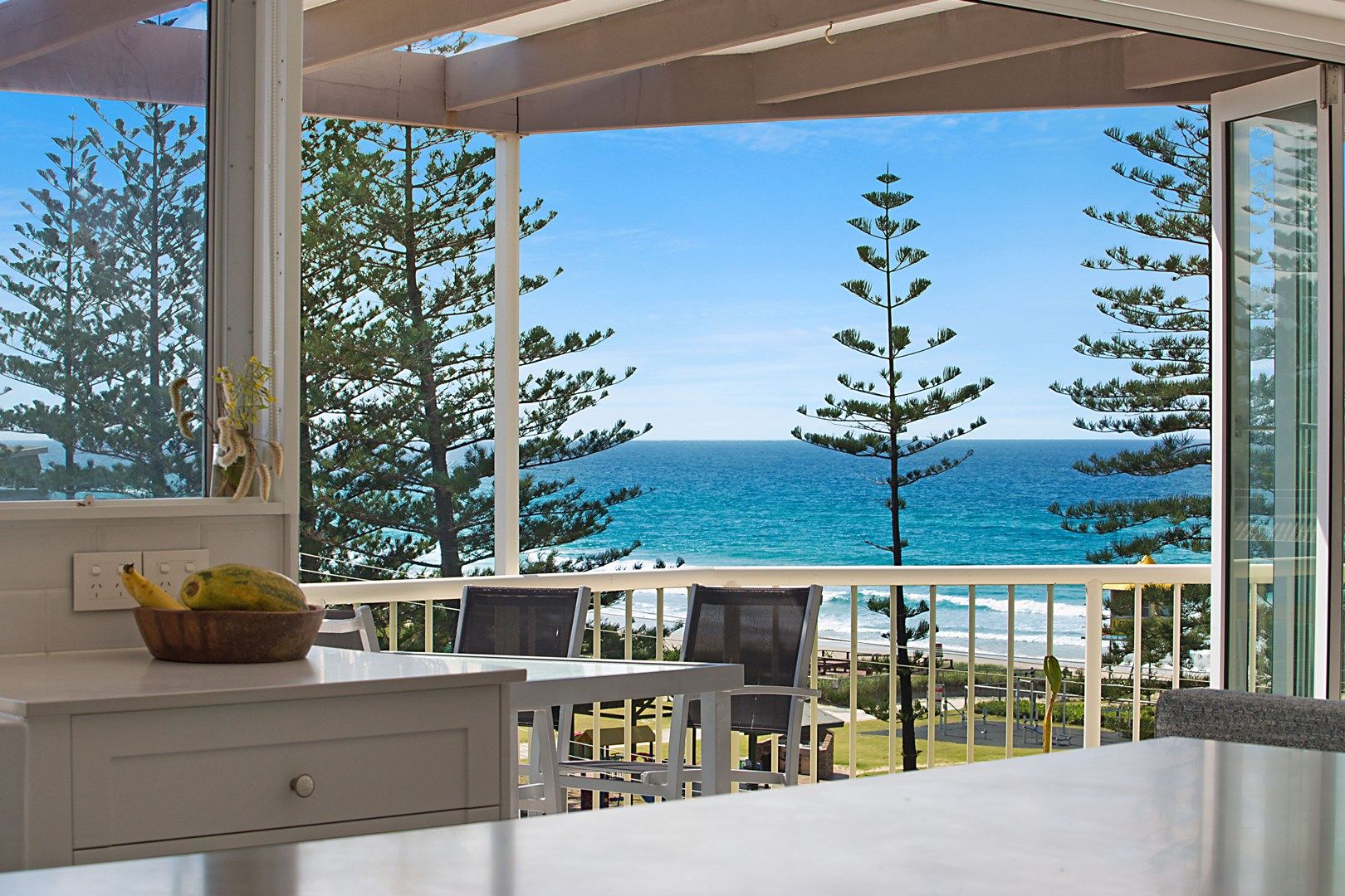 15/158 Hedges Avenue, Mermaid Beach QLD 4218, Image 1