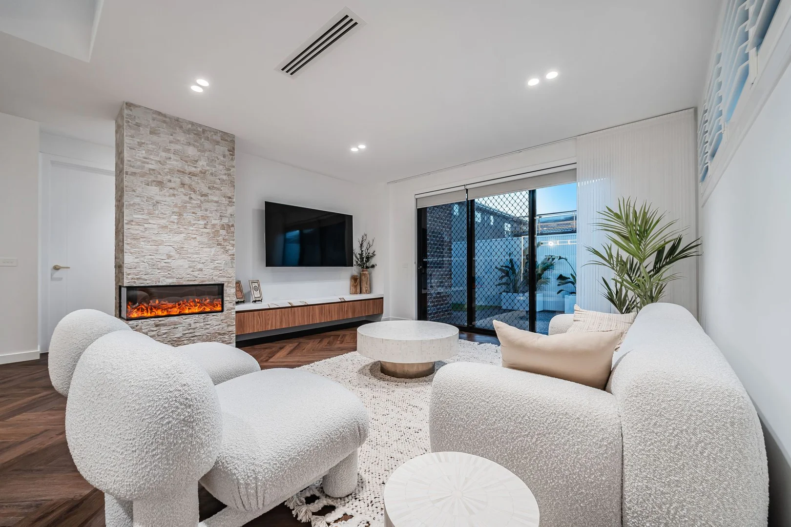 Additional image 18 of 8 SKYLARK ROAD, Greenvale VIC 3059