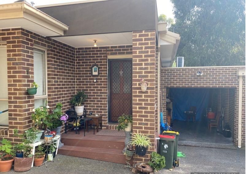 2 bedrooms Apartment / Unit / Flat in 5/133 Augustine Terrace GLENROY VIC, 3046
