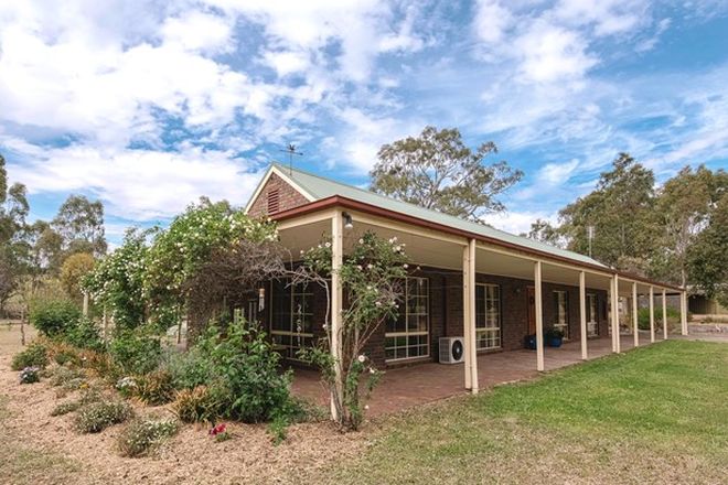 Picture of 40 Old School Lane, RAVENSWOOD SOUTH VIC 3453