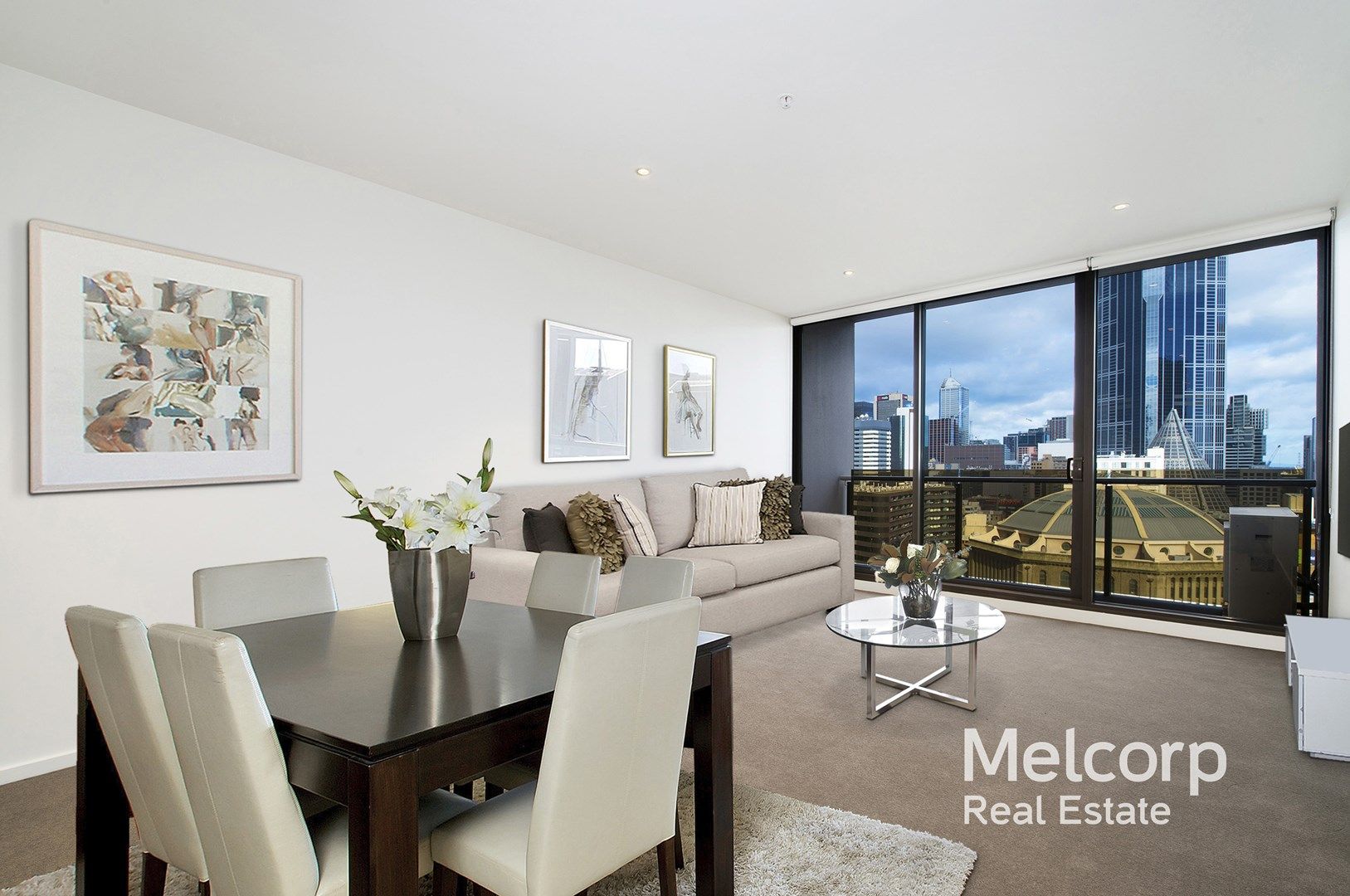 2 bedrooms Apartment / Unit / Flat in 1502/318 Russell  Street MELBOURNE VIC, 3000