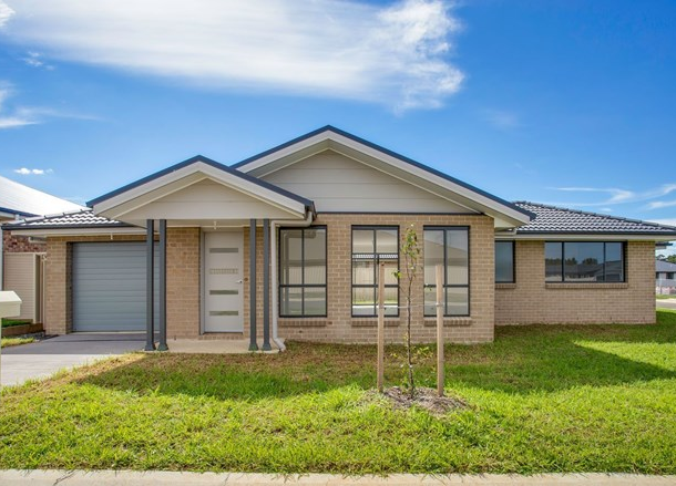 2 Lucas Close, Goulburn NSW 2580