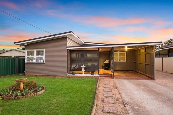 Picture of 6 Welcombe Avenue, ROCKVILLE QLD 4350