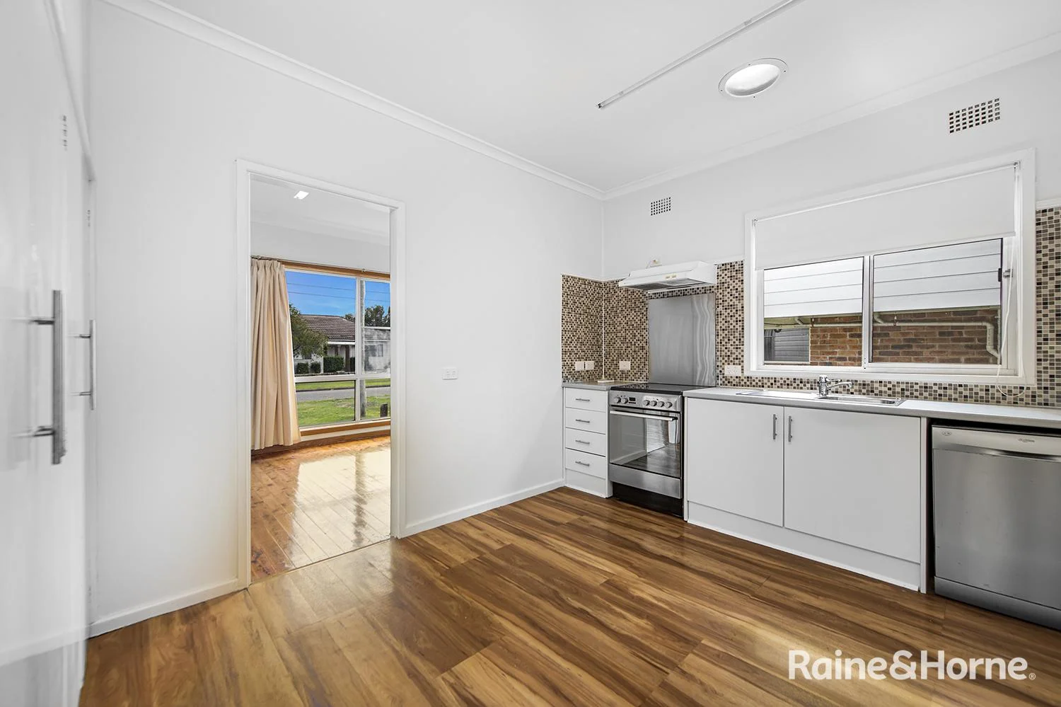 Additional image 7 of 11 Thompson Street, Belmont South NSW 2280