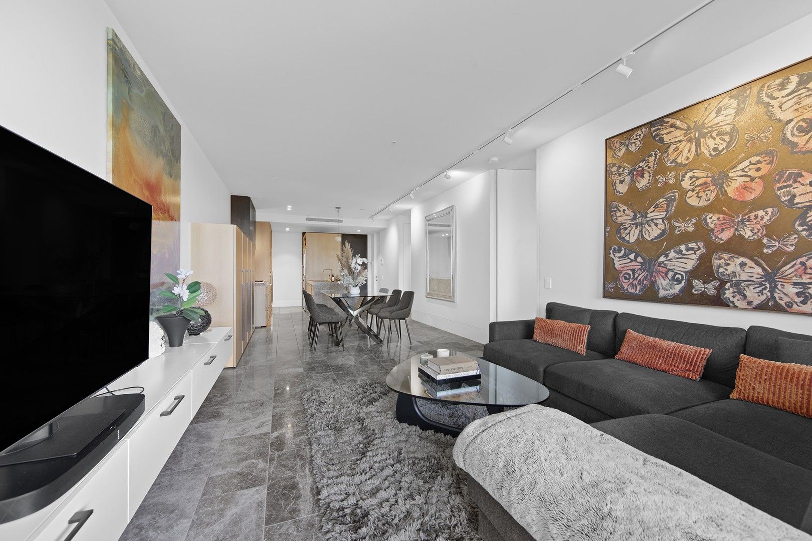 2 bedrooms Apartment / Unit / Flat in 205/2 Pine Avenue ELWOOD VIC, 3184