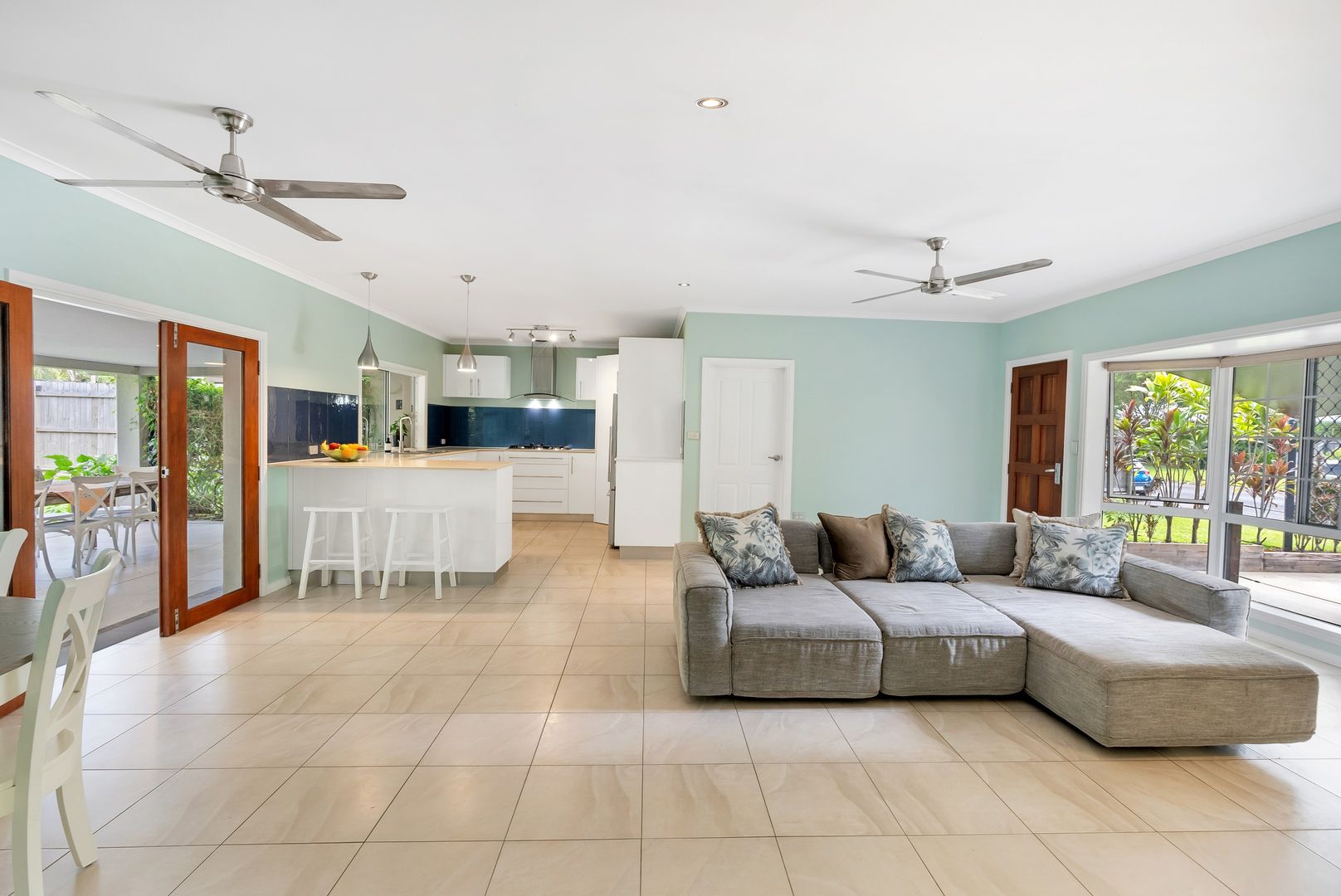 37 Portsea Crescent, Kewarra Beach QLD 4879, Image 2