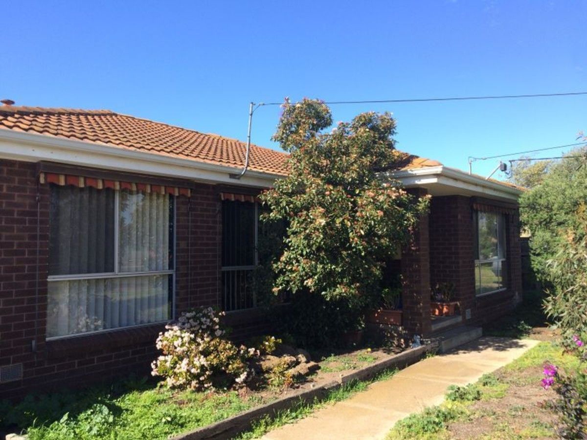 3 bedrooms House in 13 Zircon Street WYNDHAM VALE VIC, 3024