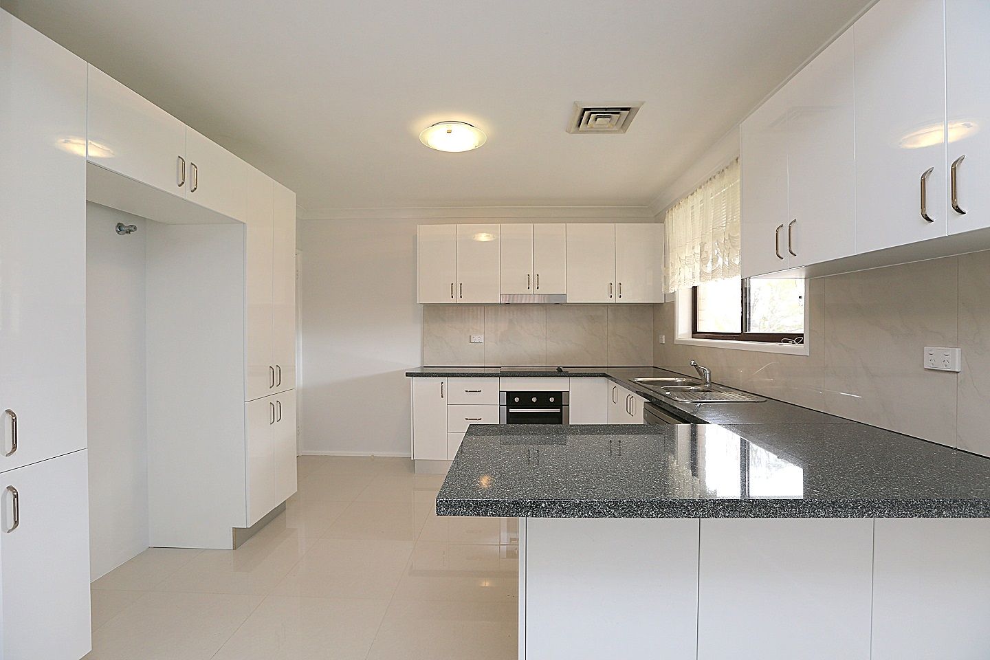 30 Surrey Avenue, Georges Hall NSW 2198, Image 1