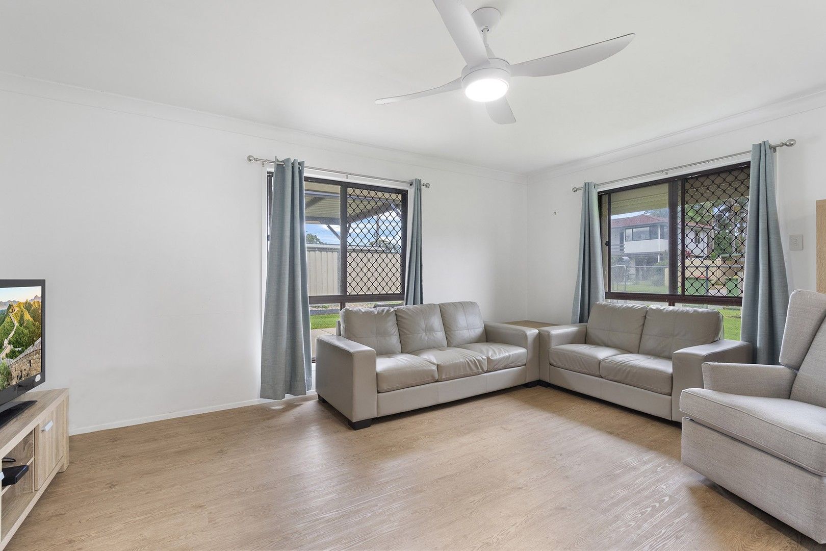 3 bedrooms House in 14 Proclamation Street ALEXANDRA HILLS QLD, 4161