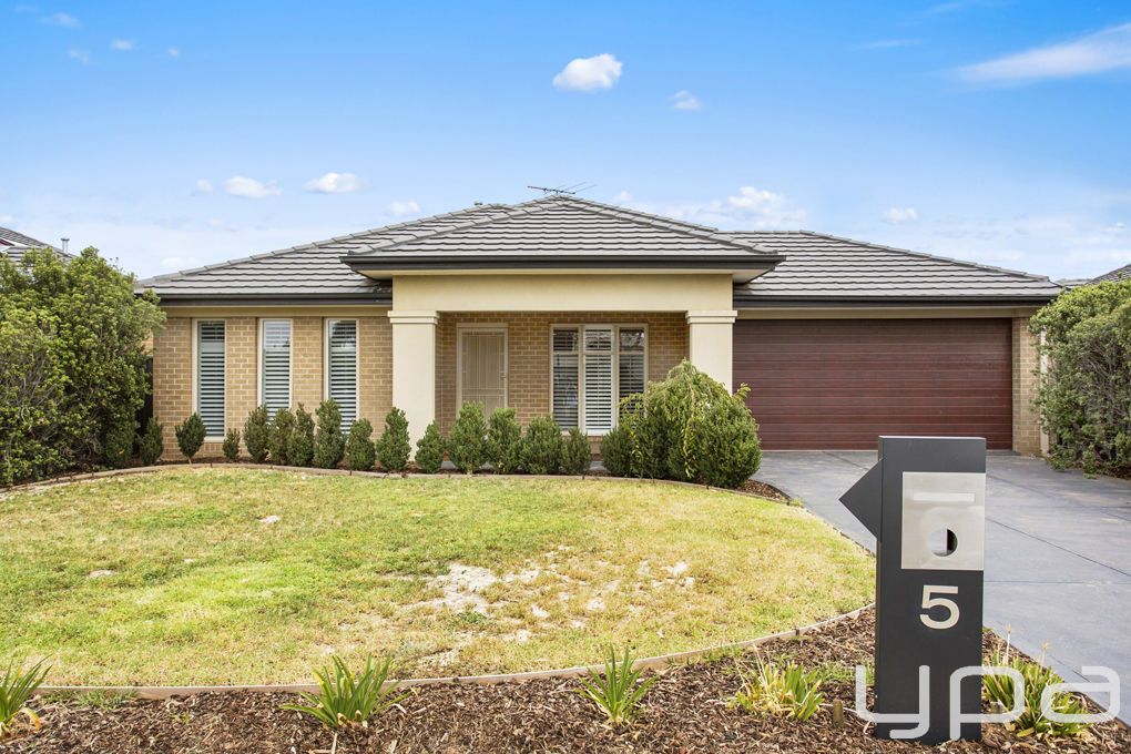 5 Canons Crescent, Manor Lakes VIC 3024