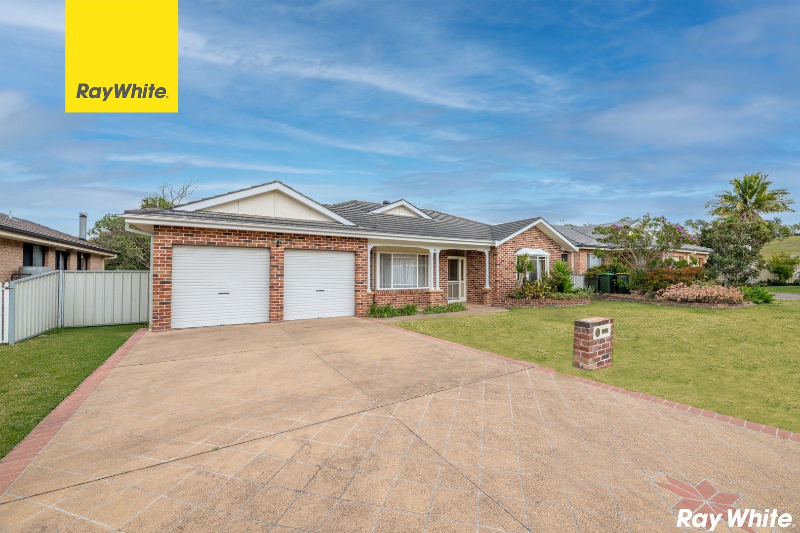 4 bedrooms House in 12 Meers Drive BLACK HEAD NSW, 2430