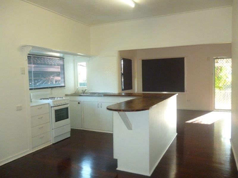 3 bedrooms House in 2351 Gold Coast Highway MERMAID BEACH QLD, 4218