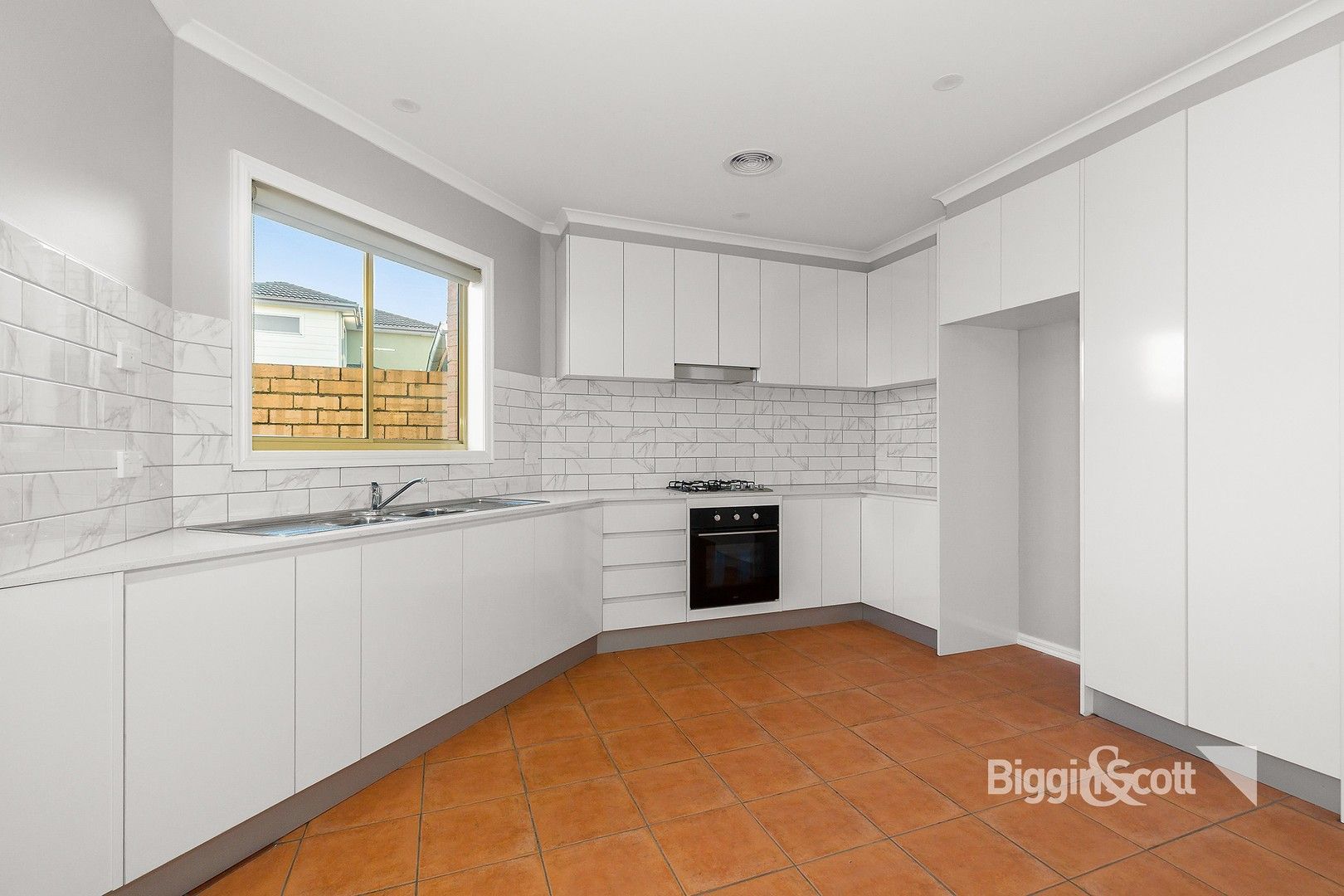 1 bedrooms Apartment / Unit / Flat in 2/79 Langton Street GLENROY VIC, 3046