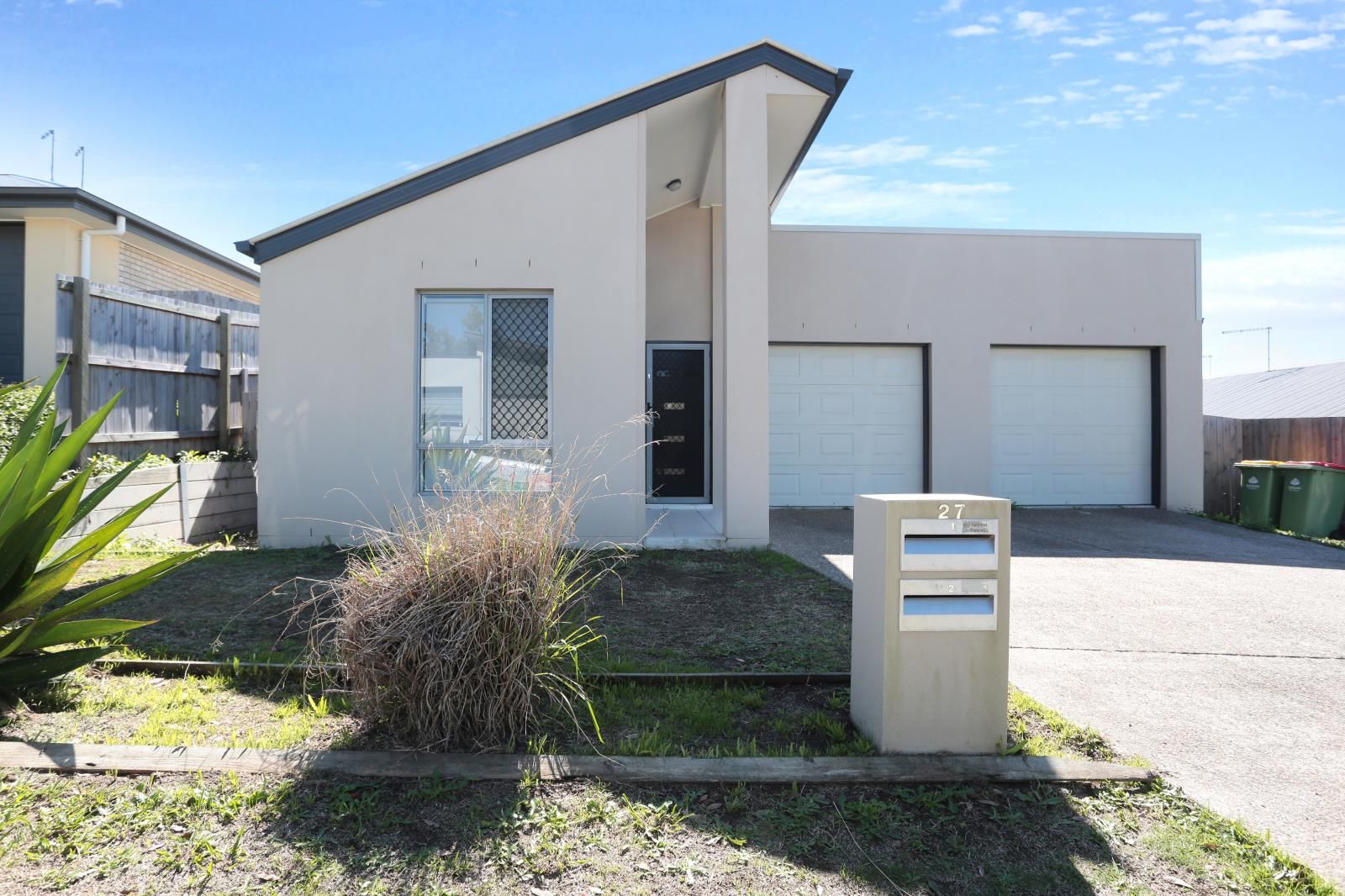 3 bedrooms Semi-Detached in 1/27 Kanimbla Street HOLMVIEW QLD, 4207