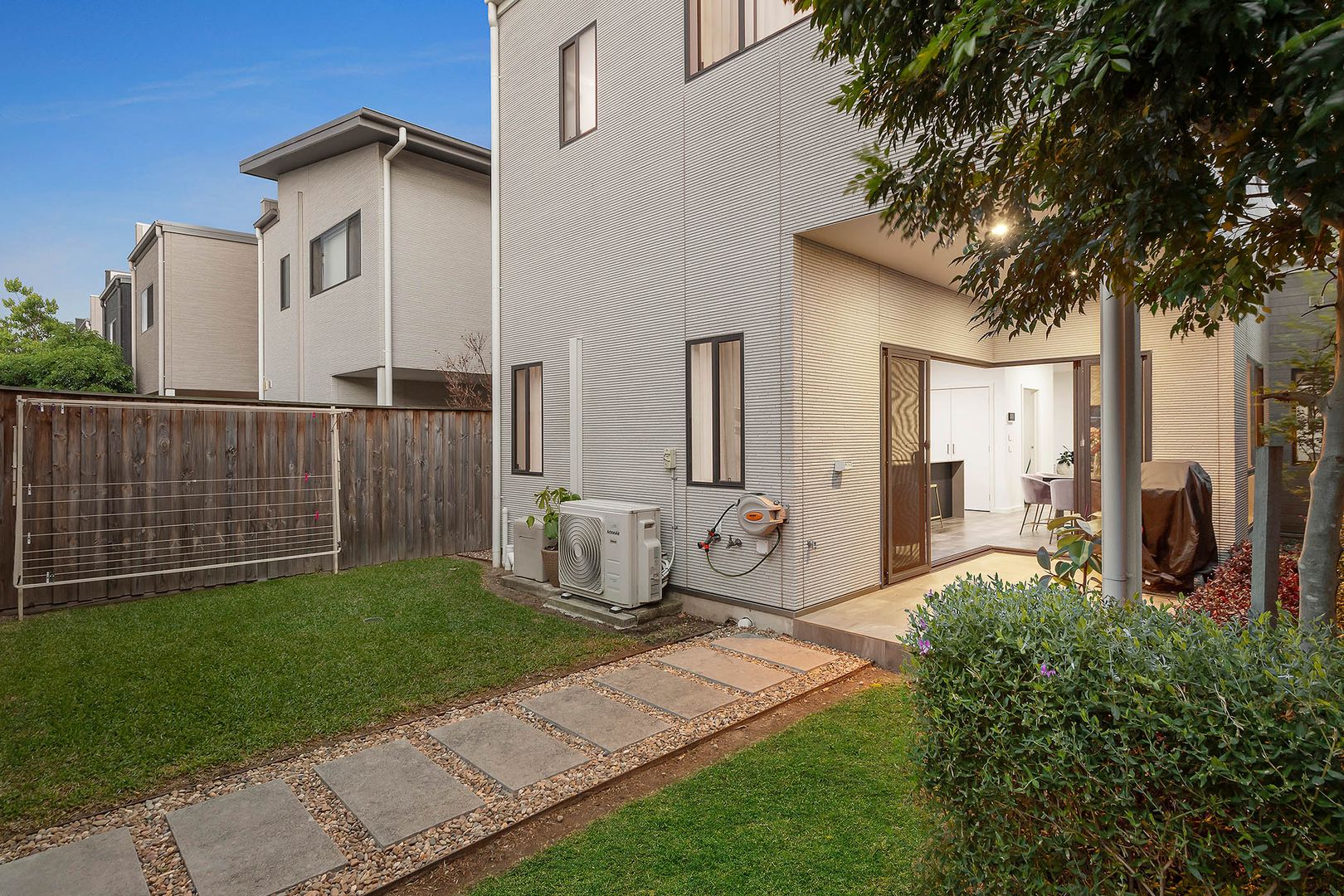 6 Lillydale Avenue, Gledswood Hills NSW 2557, Image 1