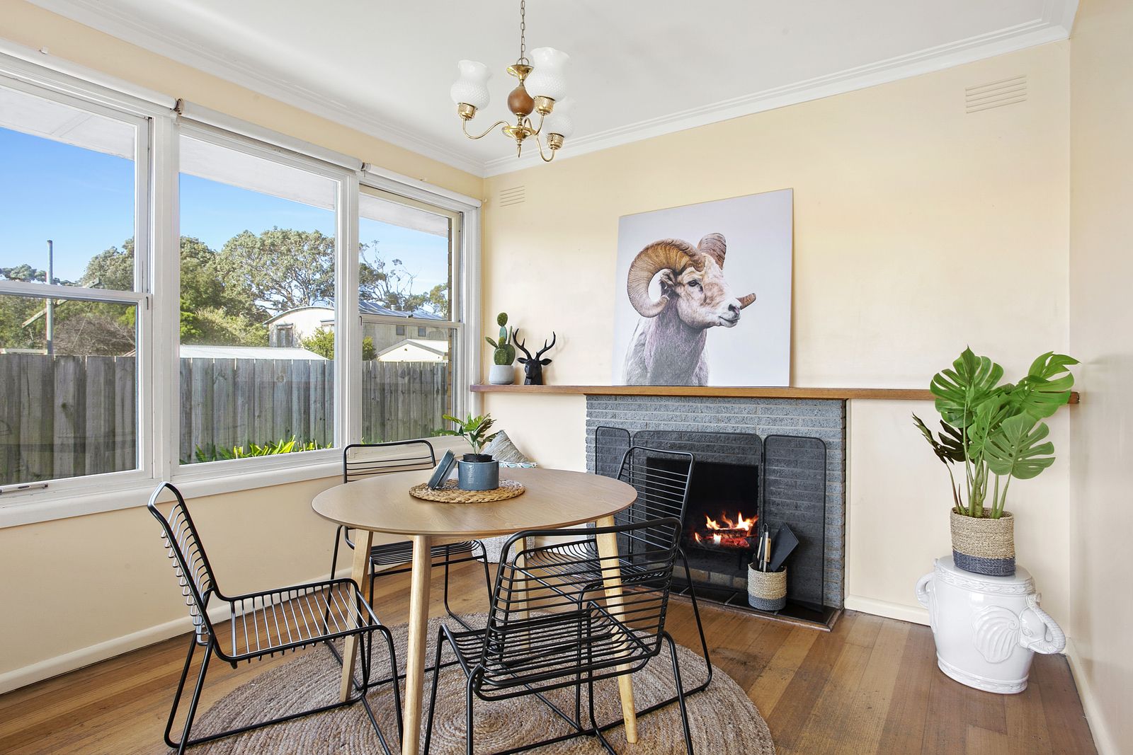 160 Asbury Street East, Ocean Grove VIC 3226, Image 2