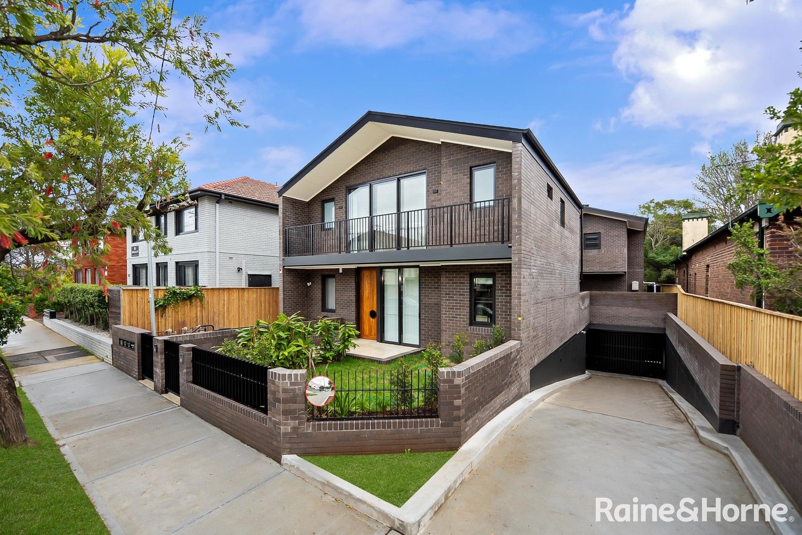 3 bedrooms Townhouse in 3/165 Livingstone Road MARRICKVILLE NSW, 2204