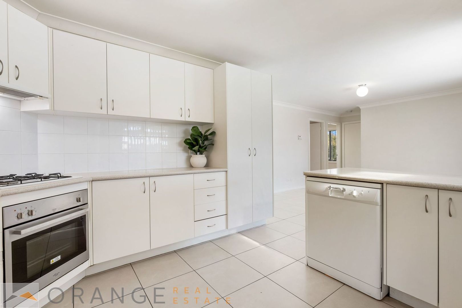 6 Maroney Close, Orange NSW 2800, Image 1