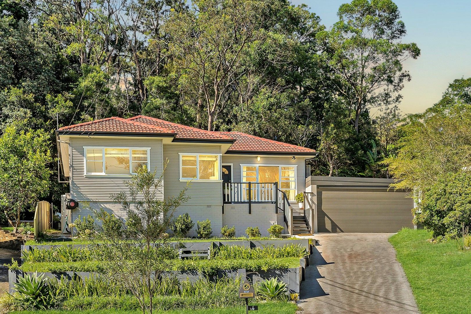 3 bedrooms House in 4 Deborah Close MOUNT COLAH NSW, 2079