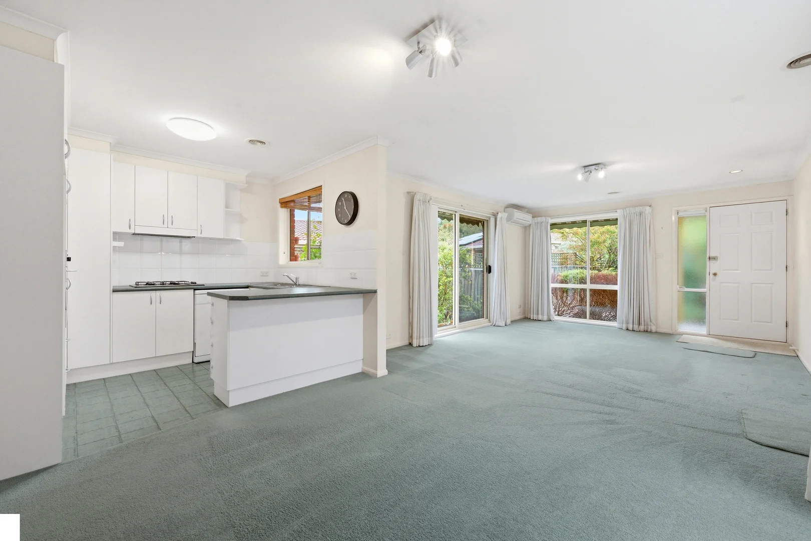 Additional image 2 of 2/106 Britten Jones Drive, Holt ACT 2615