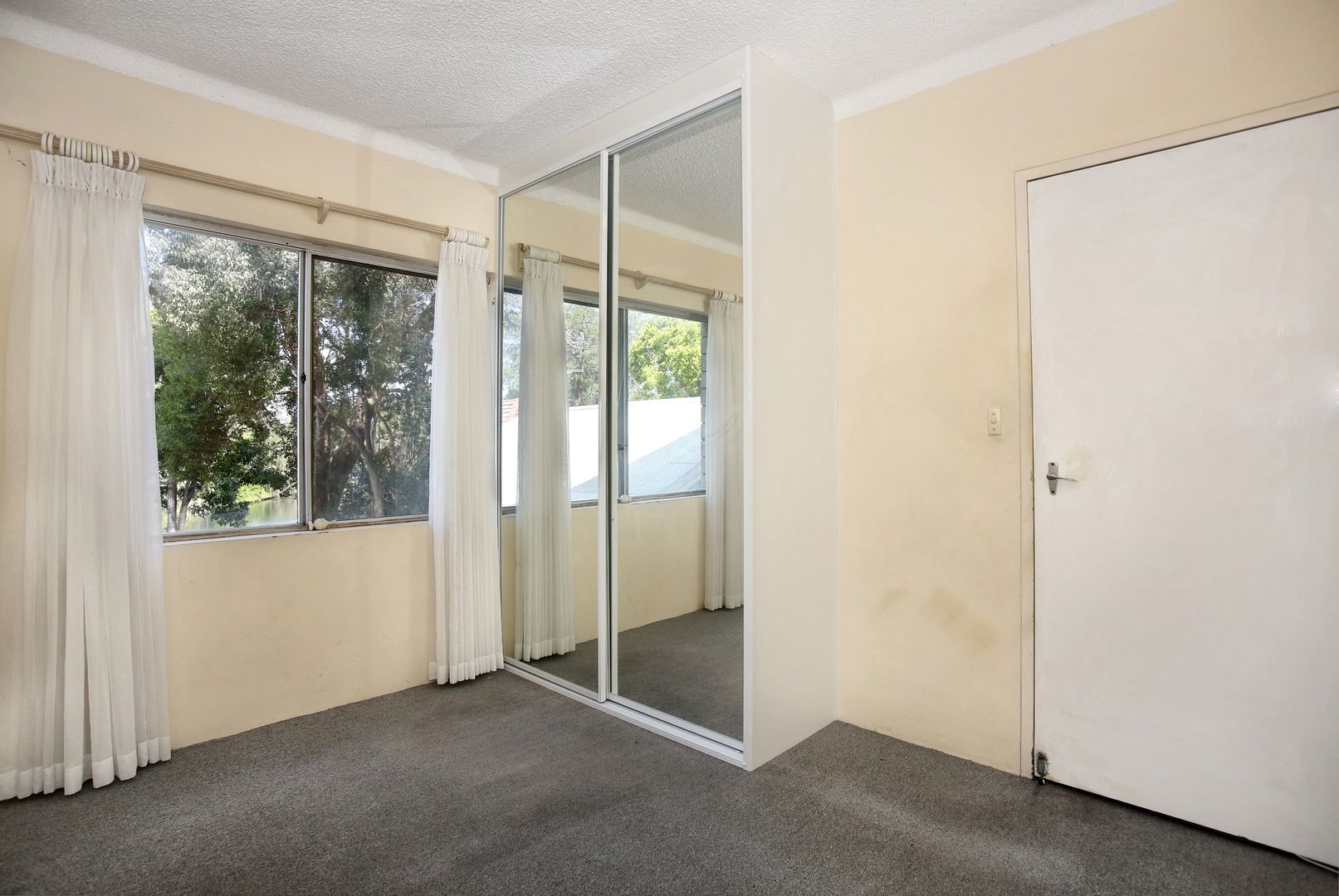 13/1 Waterside Crescent, Carramar NSW 2163, Image 2