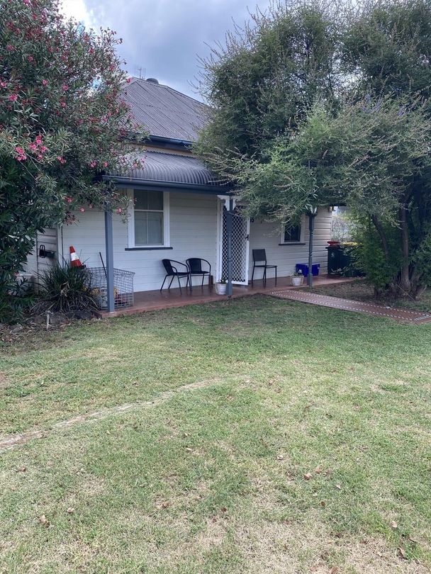 3 bedrooms House in 35 Arthur Street WELLINGTON NSW, 2820