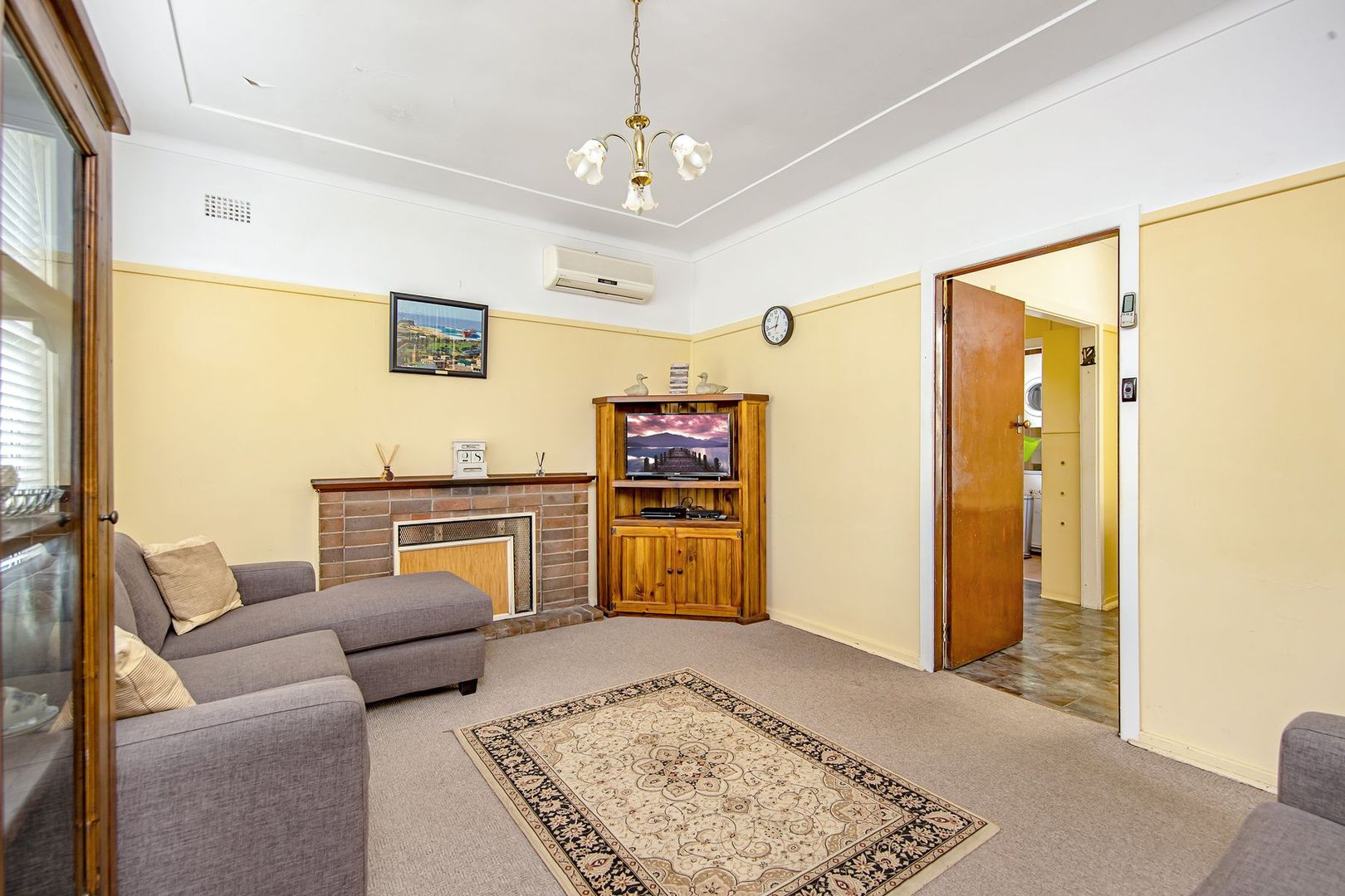 15 Blackbutt Parade, Kotara South NSW 2289, Image 2