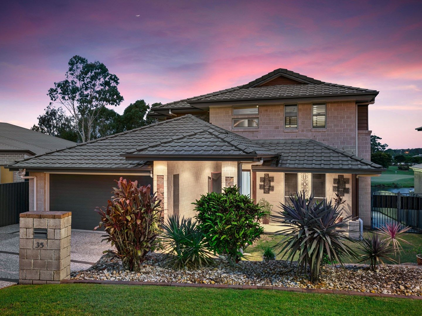 35 Long Island Drive, Windaroo QLD 4207, Image 0