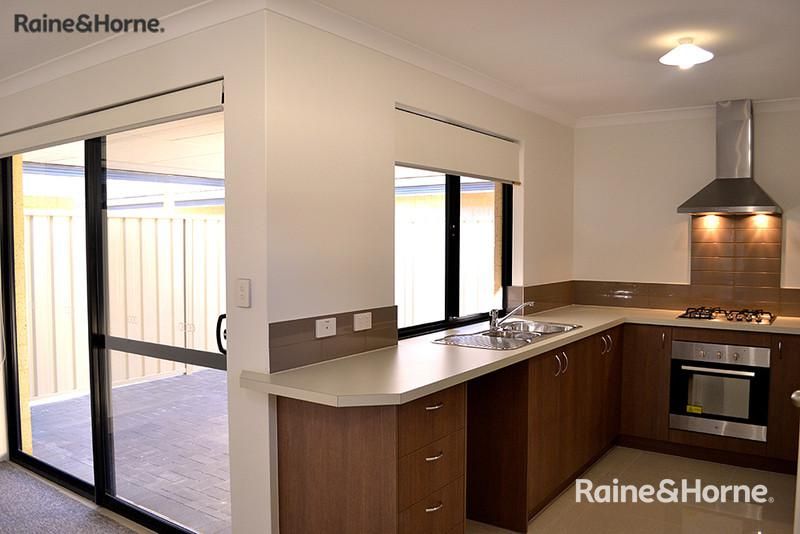 3 bedrooms Apartment / Unit / Flat in 1/61 Bert St GOSNELLS WA, 6110