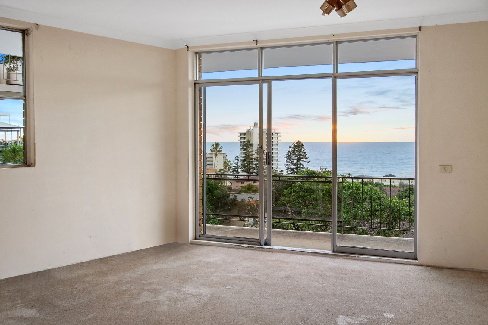 2/14 Graylind Close, Collaroy NSW 2097, Image 2